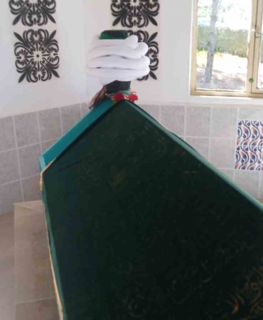 Sır Hoca Efendi türbesine bakım ve tadilat