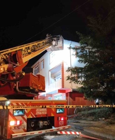 Sultanbeyli’de kömürlükte çıkan yangın mahalleliyi korkuttu