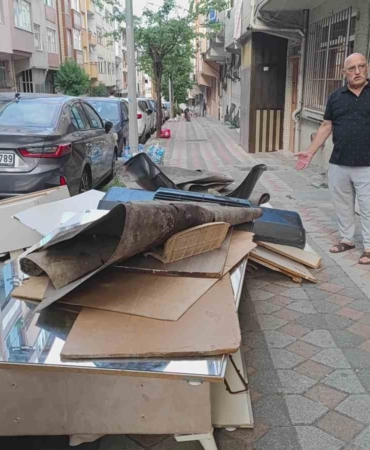 Sultangazi’de gurbetçiye kiracı şoku: Daireyi çöp eve çevirip 100 bin lira zarar verip kaçtılar