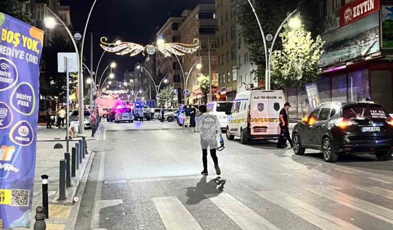 Sultangazi’de silahlı saldırı: 1 ölü, 4 yaralı