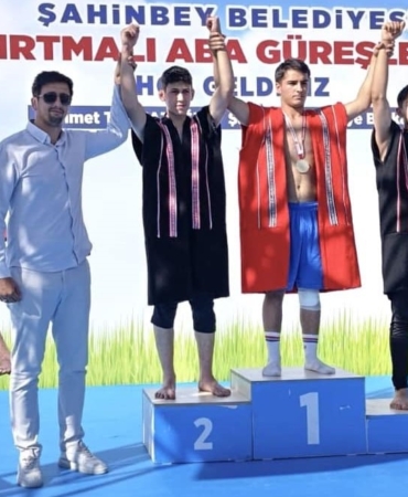 Sultangazili güreş sporcusu Türkiye şampiyonu oldu