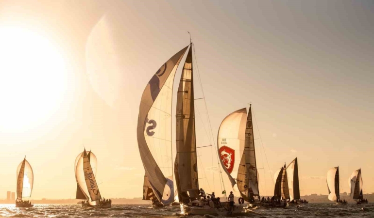 TAYK-Slam Eker Olympos Regatta Yelken Festivali’nde Yat Sınıfı Yarışları 28 takımla başladı