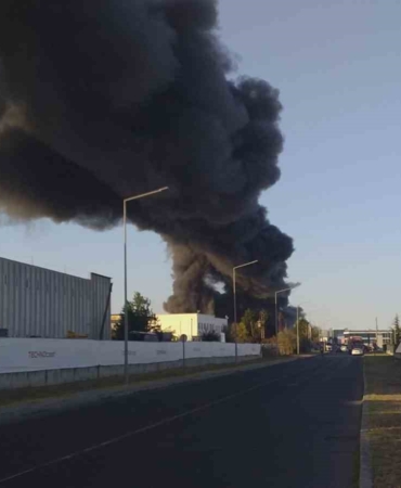 Tekirdağ’da plastik fabrikasında yangın