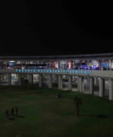 Terminale yeni yazıhane yapımına karşı çıkan esnaf kepenk kapattı: Sakarya’dan bilet satışları durduruldu