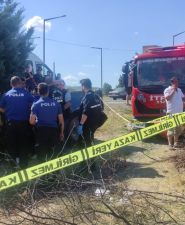 Traktörün altında kalarak hayatını kaybetti