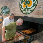 Ümraniye Belediyesi’nden özel bir lezzet: Taş fırında simit