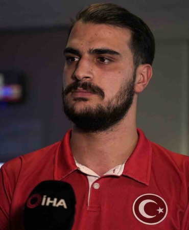 Umutcan Öksüzoğlu: “Maçtan sonra kemeri alıp, kendisini emekliğe ayıracağım”