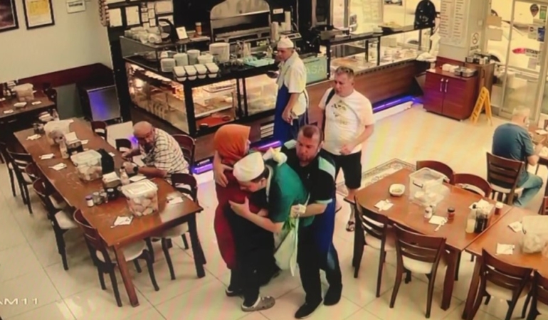 Usta yardımcısı tezgahtarı böyle kurtardı