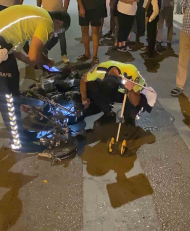 Uzunköprü’de Kamyonet ile motosiklet çapıştı: 1 ölü, 1 yaralı