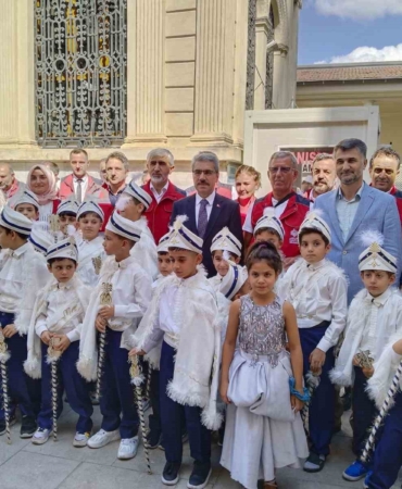 Vakıflar 2. Bölge Müdürlüğü tarafından 150 çocuk için sünnet töreni yapıldı