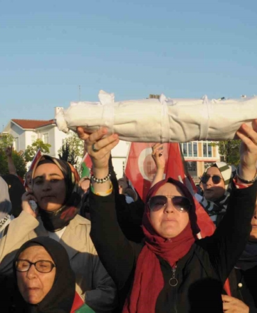 Yalova’da Hamas lideri İsmail Haniye ve Filistin için miting düzenlendi