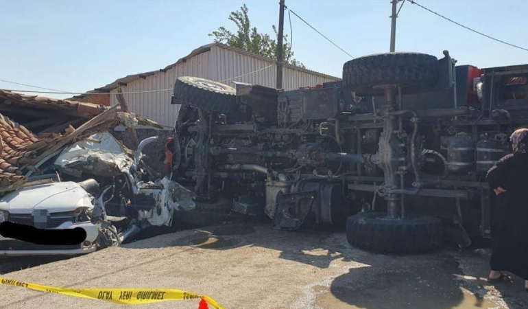 Yangına müdahaleye giden orman arazözü kazaya karıştı: 3 kişi yaralandı