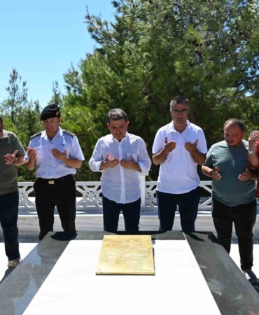 Yarbay Hüseyin Avni Bey Mezarı Başında Anıldı