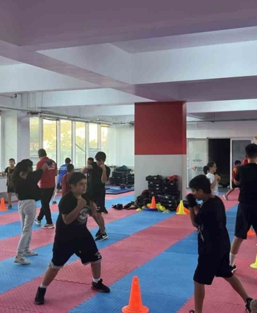 Yaz spor okulları cıvıl cıvıl