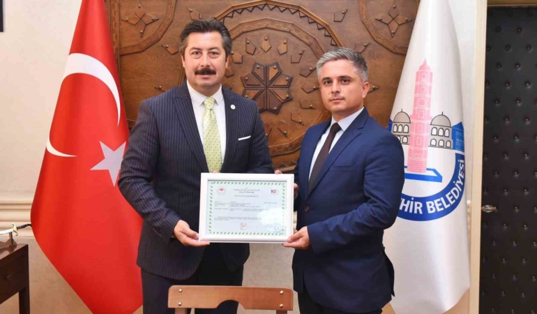 Yenişehir canlı hayvan pazarı kapatılmaktan kurtarıldı