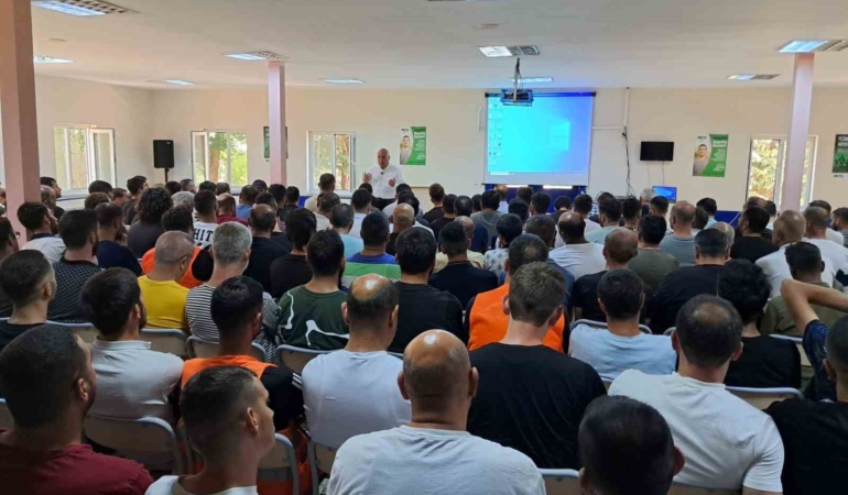 Yeşilay tarafından ‘Madde Bağımlılığı’ konferansı verildi