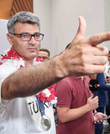 Yusuf Dikeç: "Altın madalyayı alıncaya kadar devam edeceğiz"