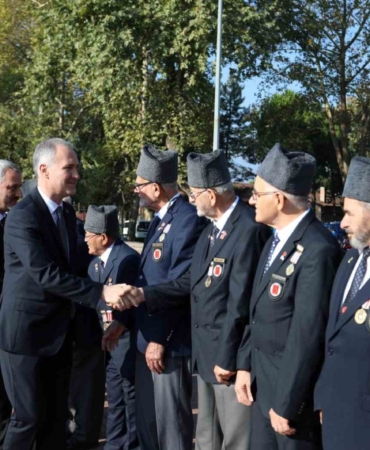 Zafer Bayramı İnegöl’de coşkuyla kutlandı