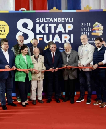 8. Sultanbeyli Kitap Fuarı başladı