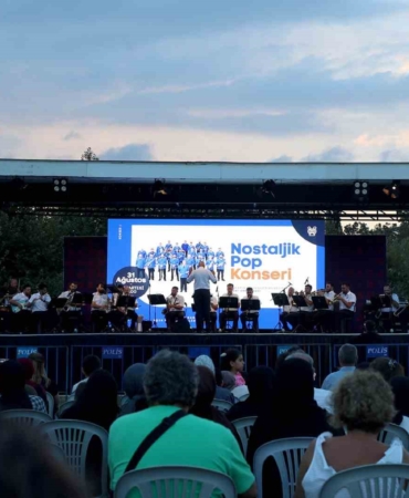 Açık Hava’da konser, sahne oyunu ve filmle unutulmaz cumartesi