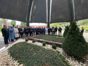 Adnan Menderes ve yol arkadaşları kabirleri başında anıldı