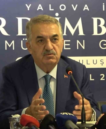 AK Parti Genel Başkan Yardımcısı Hayati Yazıcı: "Anayasa yapmak milletin hakkıdır"