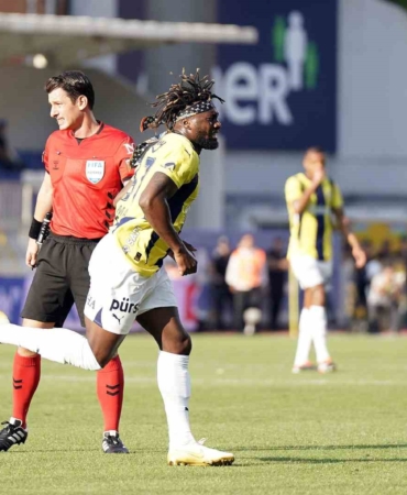 Allan Saint-Maximin siftah yaptı