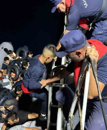 Ayvacık’ta 31 kaçak göçmen yakalandı