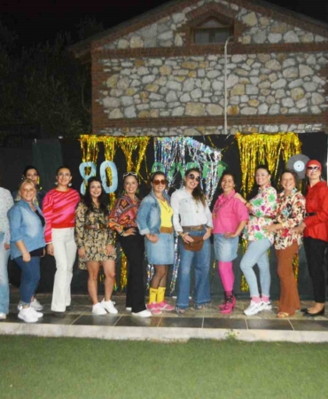 Ayvalıklı off-roadcılar 80’ler gecesiyle coştu