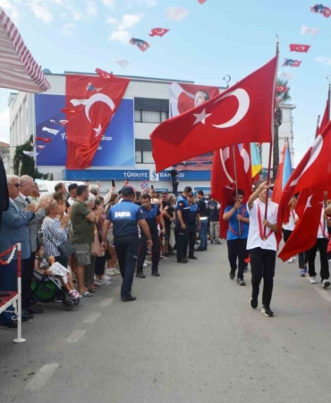 Ayvalık’ta düşman işgalinden kurtuluşun 102. yılı coşkusu