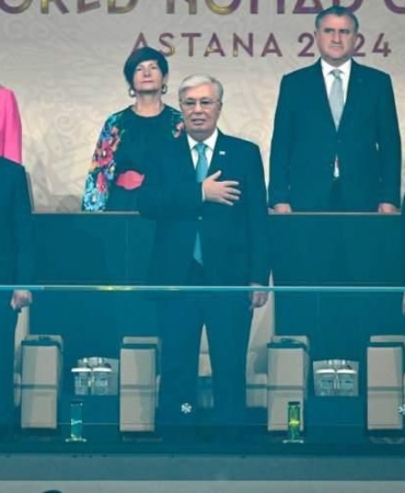 Bakan Bak, Kazakistan’da Cumhurbaşkanı Tokayev ile görüştü