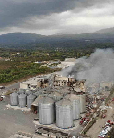 Bakan Göktaş: "Sakarya Hendek’te bir fabrikada gerçekleşen patlama sonucunda yaralanan ve olaydan etkilenen vatandaşlarımız için psikososyal destek ekiplerimizi ivedilikle görevlendirdik"