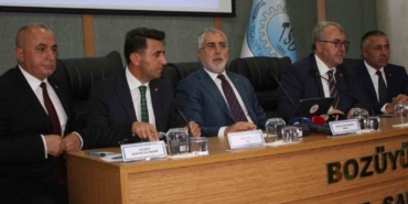 Bakan Işıkhan: "Üniversite öğrencileri esnek ve part time çalışabileceklerdir"