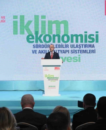 Bakan Uraloğlu: "Çevreye zarar veren araçların karbon emisyonunu 5,27 milyon ton azalttık"