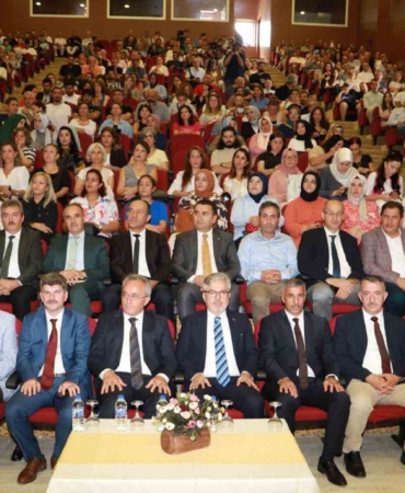 Bakan Yardımcısı Yelkenci Bursa’da formatör öğretmenlerle buluştu