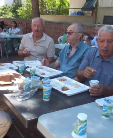 Balıkesir’de davullu klarnetli keşkek dövme geleneği asırlardır sürüyor