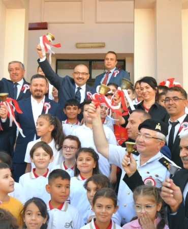 Balıkesir’de yeni Eğitim ve Öğretim yılı törenle başladı