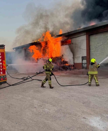 Bandırma Yeni Sanayi Sitesi’nde korkutan yangın