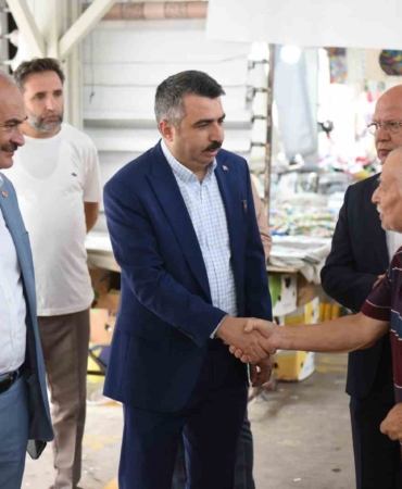 Başkan Yılmaz, Gökdere pazarı esnafıyla buluştu