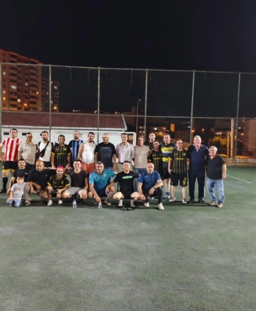 Belediyeler arasında düzenlenen futbol maçının kazananı dostluk oldu