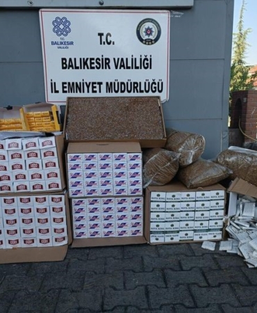 Bigadiç’te polisten kaçak sigara operasyonu