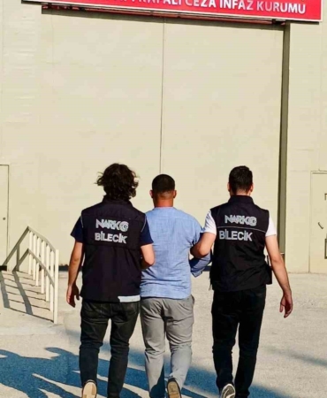 Bilecik’te 2 ayrı suçtan 10 yıl 5 ay hapis cezasıyla aranıyordu, yakalandı