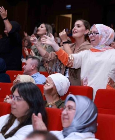 Bozkırın tezenesi Neşet Ertaş türkülerle anıldı