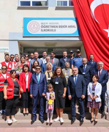 Bozüyük Kızılay Şubesinden eğitime destek