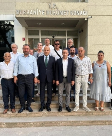 Burhaniye’de milletvekili Çömez, Kaymakam Memiş’i ziyaret etti