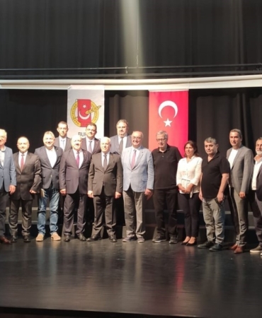 Bursa Büyükşehir Belediye Başkanı Bozbey: "Önceliğimiz trafik, kentsel dönüşüm ve çevre sorunlarını çözmek"