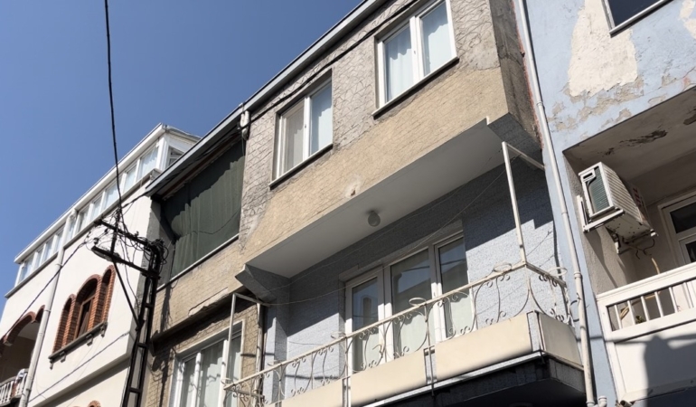 Bursa’da 2 çocuk babası adam apartmanda ölü bulundu