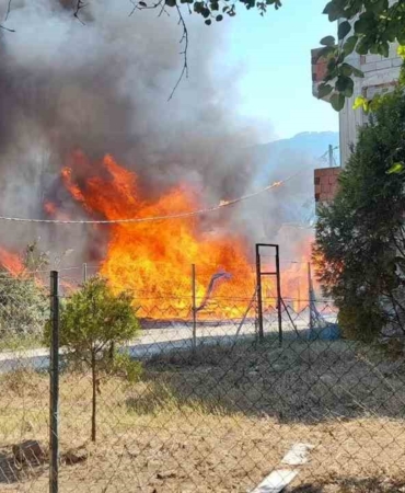 Bursa’da baraka yangını korkuttu