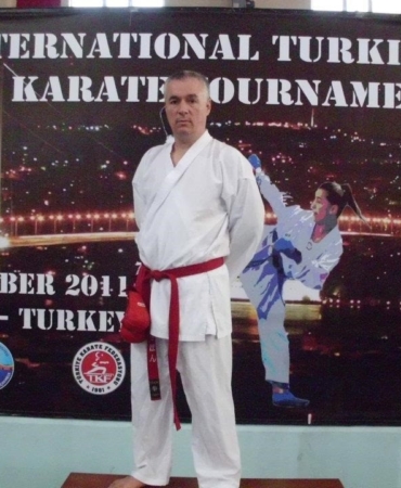 Bursalı gazeteci Enver Akasoy, Türkiye Karate Federasyonu yönetiminden istifa etti