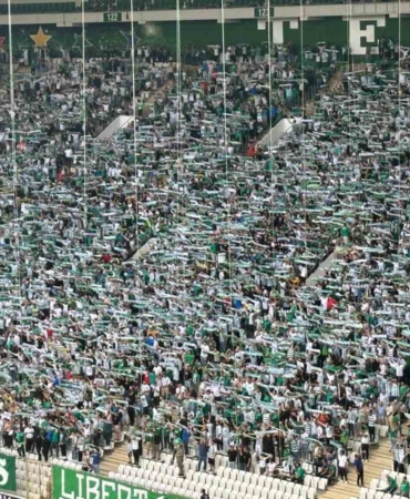 Bursaspor 43 bin 160 taraftarla yeni rekora ulaştı